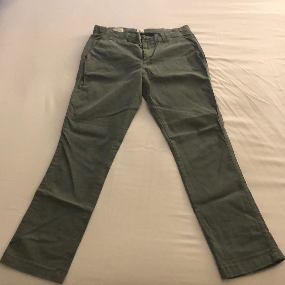 Gap army green girlfriend chino